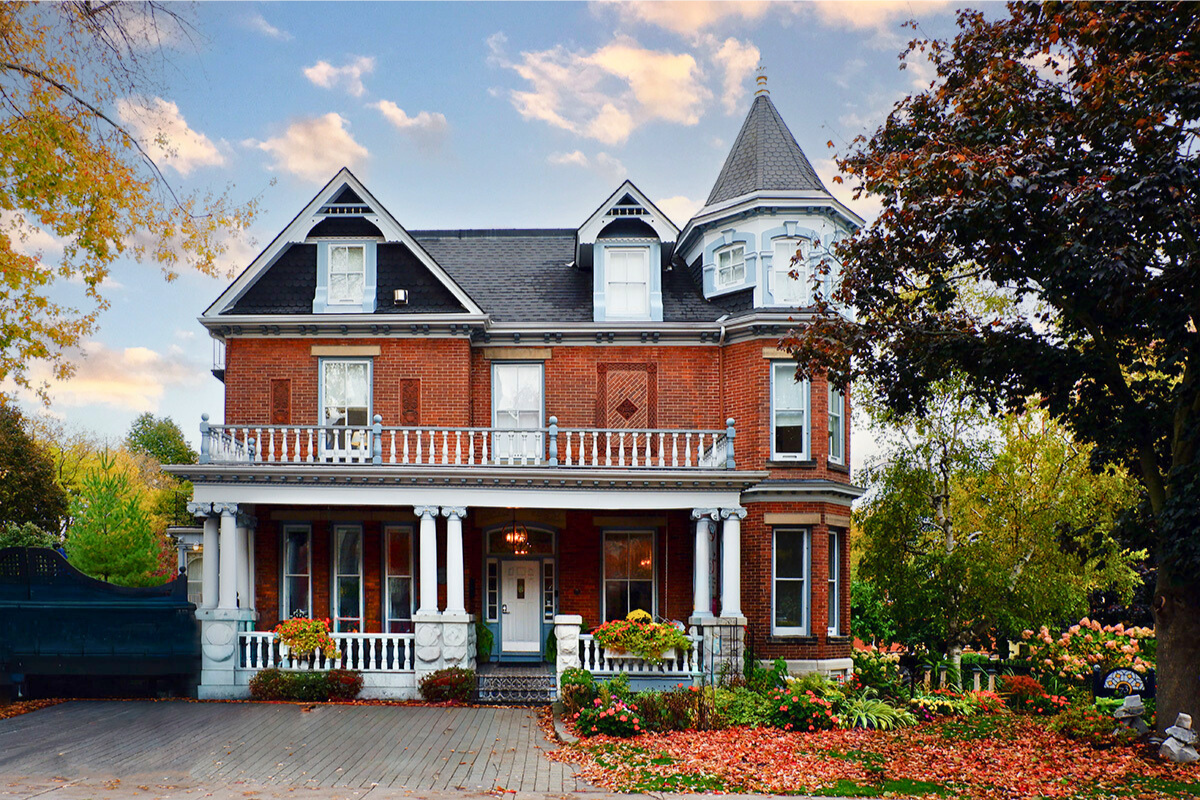 secret garden inn